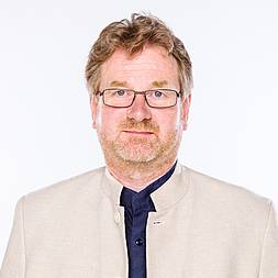 Der neue Präsident der HTW Berlin - Prof. Dr. Carsten Busch Foto: HTW Berlin/Camilla Rackelmann