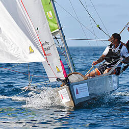 : "Studierenden-Professoren-Regatta des '1001VELAcup 2019' mit Prof.  Fahmi Bellalouna und Johannes Bruns", Foto: Salvatore Lopez
