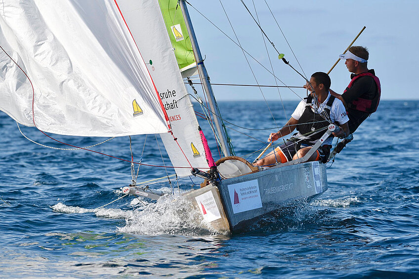 : "Studierenden-Professoren-Regatta des '1001VELAcup 2019' mit Prof.  Fahmi Bellalouna und Johannes Bruns", Foto: Salvatore Lopez